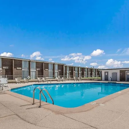 Days Inn By Wyndham Oklahoma City Bricktown 
